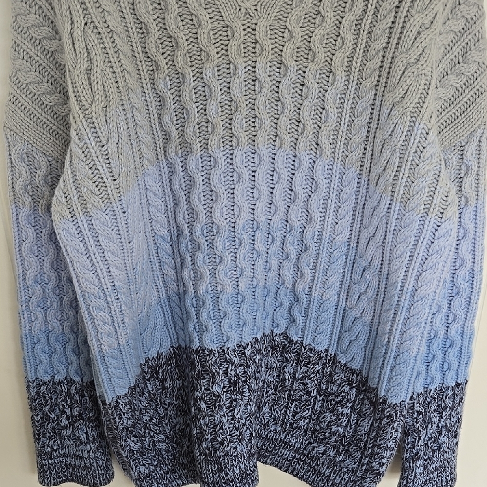 Carlisle Merino Wool Blend V-Neck Sweater with Gray and Blue Trim Size L - Picture 3 of 9